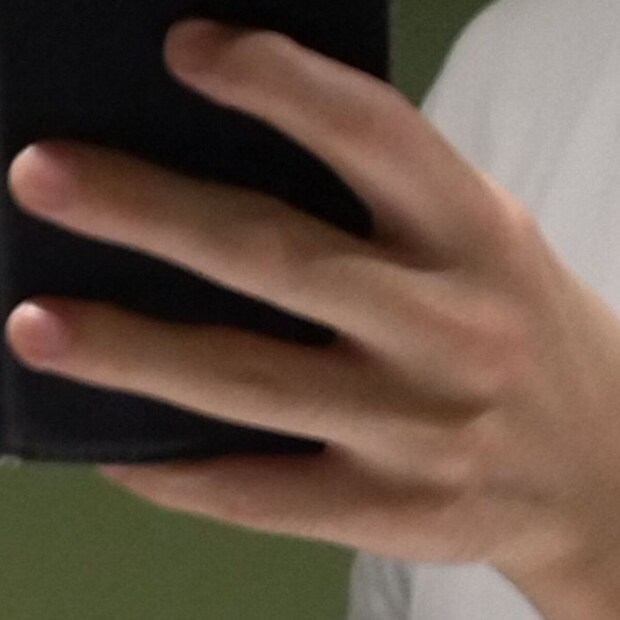 ユニクロの服で映画に行ったら…… 「気まずっ!」まさかの格好が2000万表示「わかるw」「上司の仕事着これだった」