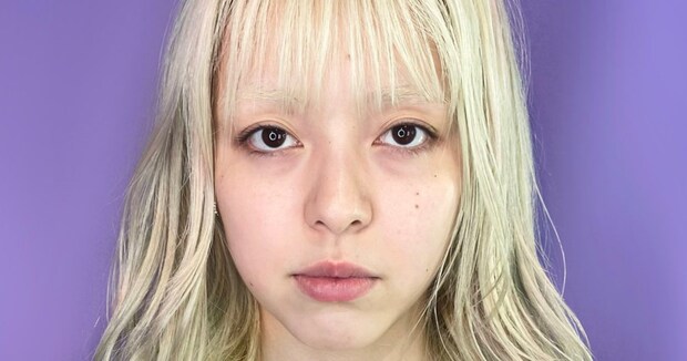 アンニュイでクールな女性→プロが“オーラを引き出すメイク”をしたら……「国籍を変えました」 衝撃の変身に「超絶かっこいい」