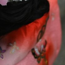 七五三の2日前「髪飾りないじゃん！」→100均へ駆け込み、ママが作ったのは……　「天才」「大人がしても良さげ」