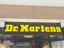 「履き心地も歩きやすさも◎」　Dr.Martens（ドクターマーチン）の“厚底ブーツ”が大人気　「厚底なのでスタイル良く見える」「見れば見るほどうっとりする」