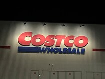 「二着、色違いで買いました」コストコの“通勤にぴったり”メンズパンツが好評！「私の推し！とても動きやすくて最高！」「作業着として便利です」