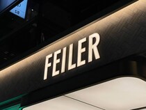 「ハイジ柄はいやされる」FEILER（フェイラー）の“キャンバスショルダー”が大好評！　「個人的にベストなサイズ感」「軽くてかわいい」