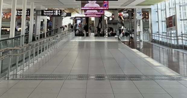 「名古屋こわっ」空港がデスゲーム会場と化し……　衝撃の光景が1900万表示「ワロタ」「怖すぎる」