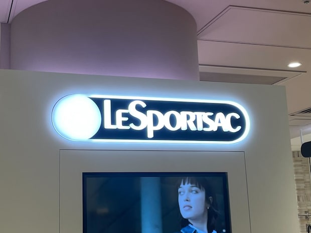 「柄違いで2個GET」LeSportsac（レスポートサック）の“ポーチ”が大人気 「迷ったらレスポ」「このサイズが1番使いやすい」「ザックリと入れてます」