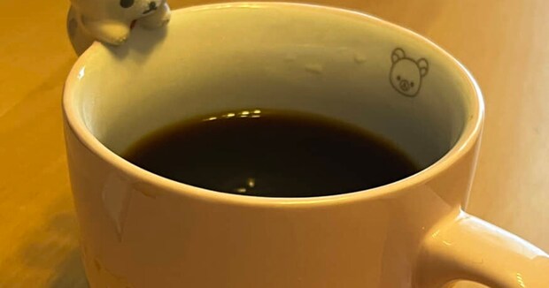 コリラックマのマグカップ→コーヒーを注いだ、次の瞬間……「そこを離れて!!」　まさかの姿が280万表示「声出た」