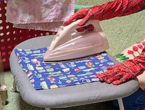 子どもたち「ただいま～！」→家で出迎えた母を見ると……　「えっ？　えっ？」目を疑う“とんでもない姿”に「怖すぎる」「腰抜かしそう」