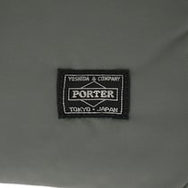 「2つ目です。前回は10年以上使用」ポーターの“長く使えるトートバッグ”が便利　「大きくて軽くて丈夫です」「いつもこれに戻る」