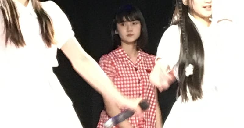 緊張で表情が硬い“12歳のハーフの女の子”→6年後…… まぶしいほどの成長ぶりに「すごい」「洗練されたね」「面影ある~」