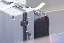 【40代が選ぶ】おしゃれだと思う「スーツケースのブランド」ランキング！　2位は「Samsonite（サムソナイト）」、1位は？