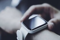 【40代に聞いた】オシャレだと思う「スマートウォッチのメーカー」ランキングTOP9！　第1位は「Google」【2025年最新調査結果】