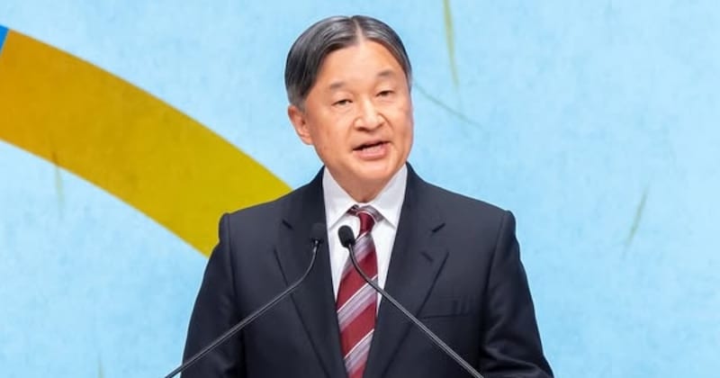 皇后さま、帽子から靴までワインレッド　天皇陛下のネクタイとの“おそろいコーデ”に7万いいね