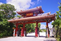 【30～40代の女性が選ぶ】買ってきてほしい「沖縄県のお土産」人気ランキングTOP27！　第1位は「雪塩ちんすこう（南風堂）」【2025年最新調査結果】