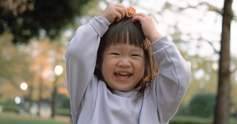 ママが撮った“すてきな笑顔の娘”→よく見ると……　捉えていた決定的瞬間に「まさかの現場」「笑ってしまった」