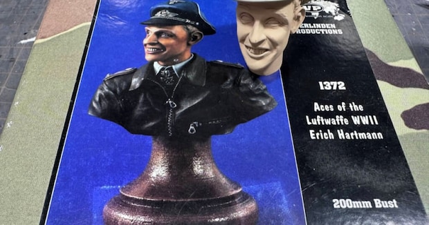 フィギュアの塗装→2時間後……「おいおい」「どうすんだこれ」　思わず目をそらしたくなる“表情”が500万表示