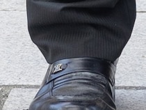 【画像】衝撃の足元