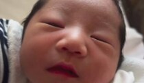 生まれたばかりの赤ちゃん、3カ月後の姿に母驚がく「こんなに顔が変わるとは」　まさかの成長に「美人確定です！」「え！すご！」