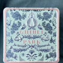 ジブリパーク土産のクッキー缶→ふたを開けたら……　さすがジブリ“まさかの中身”に「えぇー！」「絶対買う」