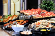 絶景を眺めながら本格的な料理が味わえるお店などを紹介！　岐阜県の「ビュッフェ・バイキング」の名店8選！