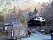 【都民が選ぶ】雰囲気が最高な「甲信越の温泉地」ランキングTOP27！　第1位は「白骨温泉」【2024年最新調査結果】