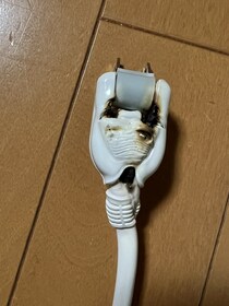 タコ足配線を酷使したせいで……　“危機一髪の状況”にヒヤリ　「大事に至らずよかった」と110万表示