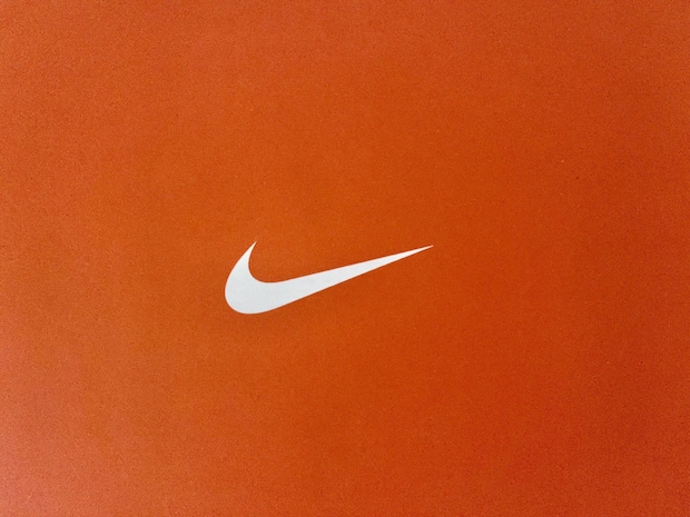 「一生履ける定番」NIKEの“スニーカー”が人気　「どんな服にも合う」「クッション性が良い」