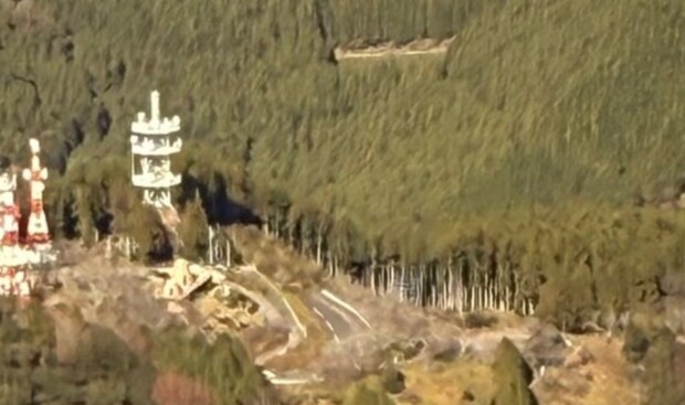 ヘリでの移動中、窓の外をふと見たら……「見つけましたよ！」　まさかの風景に「謎すぎる」「手間かけてるなぁ…」