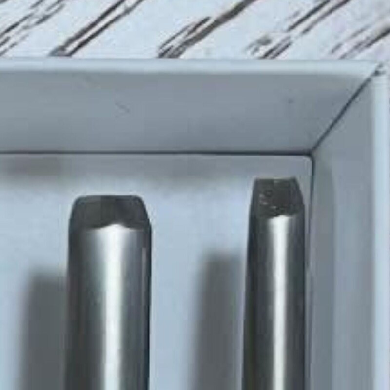 小4息子、彫刻刀セットを選ぶも→ママ「えっなぜコレ」　まさかのデザインに「使わないけど買っちゃいそうw」