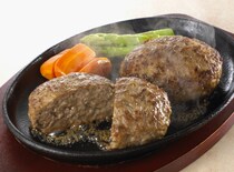 【都民が選ぶ】ハンバーグが最高にうまいと思う「ファミレスチェーン」人気ランキング！　2位は「ステーキハウスフォルクス」と「ロイヤルホスト」、1位は？