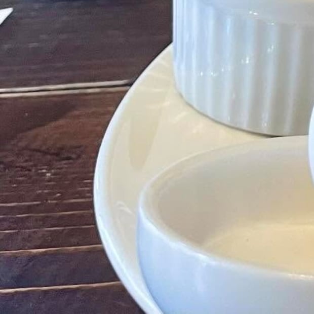 カフェで250円のモーニングを頼んだら…… 思わず二度見“とんでもない光景”に「笑うしかない」「絶対行く!」