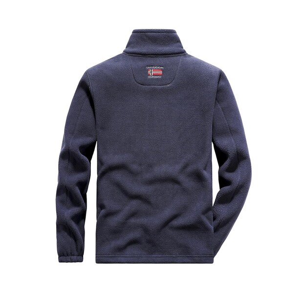 「これだけで冬を過ごせる」　マナツライフの“フリースジャケット”に絶賛の声　「サッと羽織れて暖かい」「軽くて着心地が良い」「デザインも◎」