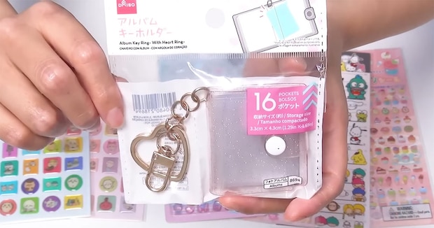 「ちょー可愛い!」「交換したい!」 ダイソーの“ちいさなアルバム”で作ったシール帳→映える仕上がりに「センス神ってる!」