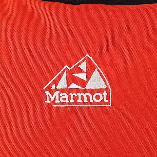 「使いやすさ◎」Marmot(マーモット)の“ショルダーバッグ”が大人気 「収納力抜群」「細めのショルダーコードがお気に入り」