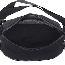 「至れり尽くせりとはこのこと」　PORTER（ポーター）の“ショルダーバッグ”が大人気　「荷物を取り出しやすく収納できて便利」「これ以上のものは見つけられない」