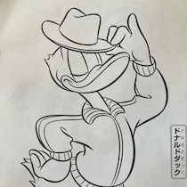 ディズニーの塗り絵、3児ママが育児のスキマ時間に塗ったら……　「すごすぎて二度見」「脳バグるんですが！」