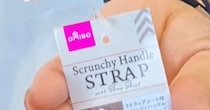 ダイソーのスマホストラップで……「これ優勝」「高見えすごい」　お出かけがラクになる“天才アイデア”に反響