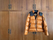 【男性が選ぶ】ダウンジャケットがおしゃれな「アウトドアブランド」ランキング！　2位は「モンベル」、1位は？