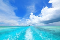 “非日常”が待っている！　一生に一度は行きたい日本の離島10選【2025年最新版】