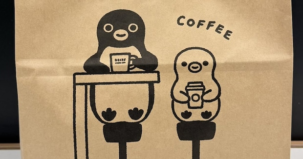 Suicaペンギンの紙袋→ひっくり返すと……「えー！　なにこれ？」　裏に描かれた“イラスト”に反響「東京に住んでないのが悔やまれる」