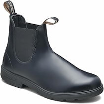 【画像：ブランドストーンの“サイドゴアブーツ”】