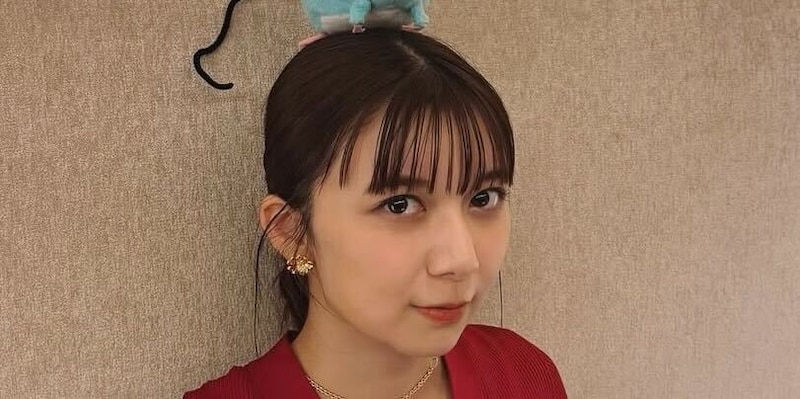 25歳・人気女優の“シール帳デビュー”に反響 所持していた“意外なシール”に公式も反応「来年50周年です」