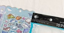 100均のスマホケース→水族館で買った“ぷっくりシール”でデコったら……　2200万表示の仕上がりに「えー！」「センス良すぎる」