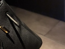 女性愛用のエルメスの超高級バッグ→開けると……　「そんな使い方したい」“まさかの中身”に「かっこよ」「憧れますwww」