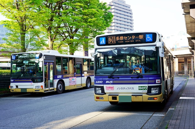 京王バス、完全キャッシュレス化の方針を発表　「乗った後の残高不足どうなる？」「複数人のまとめ払いできる？」　心配事を聞いてみた