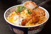 「神奈川県のかつ丼の名店」あなたが一番好きなのは？　噛むたびに豚肉のうまみを堪能できる厚切りかつ丼のお店などを紹介！