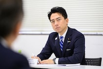 「見かけたことない」　小泉進次郎防衛大臣が食べていた、“まさかの昼食”が400万表示「知らんかった」「どこかで買えるのか」