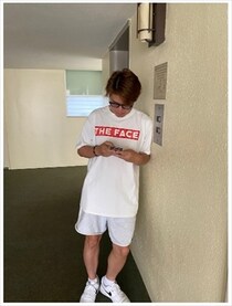 「恐るべしDNA！」「完全に間違われるレベル」　ヒロミ、そっくり次男との“判別不能”ショットに驚きの声