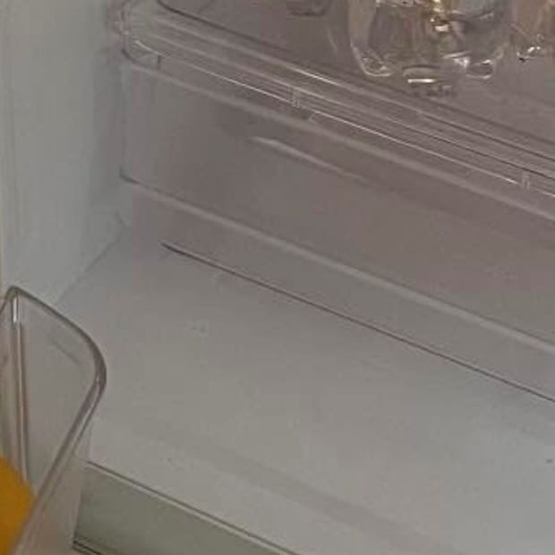 夫専用の冷蔵庫→妻がこっそりのぞくと……　まさかの中身に「爆笑」「ご主人、オレンジ色になってませんか？」
