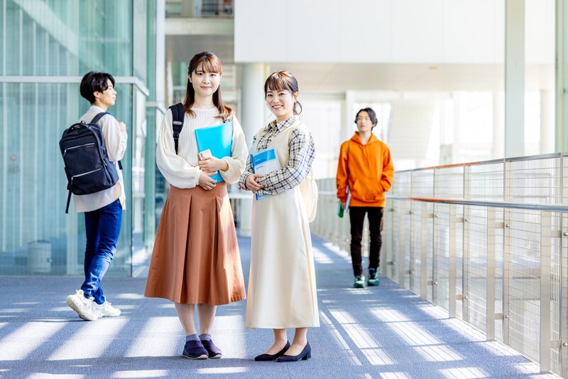 【女性に聞いた】優秀な学生が多いと思う「電農名繊・四工大の大学」ランキング！　2位は「東京電機大学」、1位は？