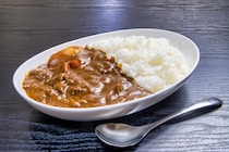 【40代が選ぶ】最高にうまいと思う「カレールー」ランキングTOP16！　第1位は「バーモントカレー（ハウス食品）」【2025年最新調査結果】