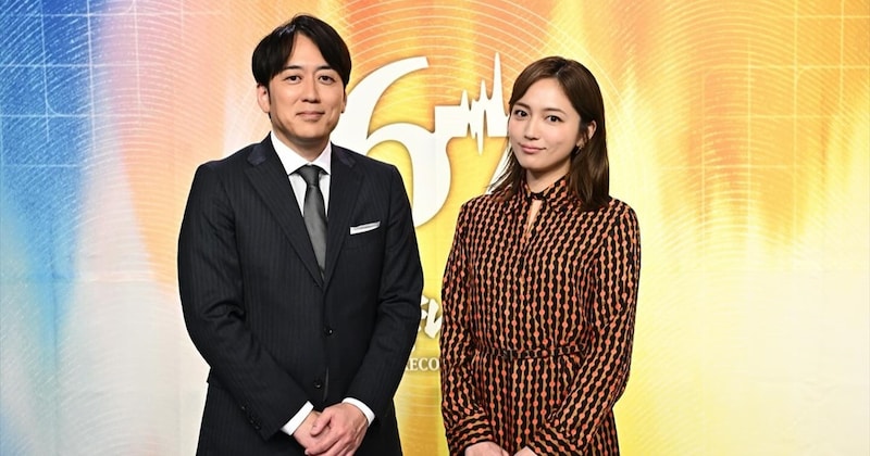 川口春奈、即特定されたレコ大“大胆ドレス”は仏高級ブランド系だった……　魅了された視聴者「綺麗だから調べてしまった」「花柄ドレス美しすぎ！」